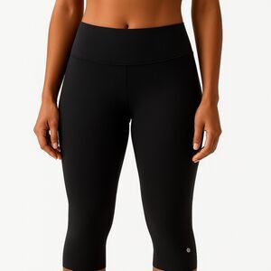 Lululemon Align™ High-Rise Pant 23" Cropped Leggings in Black, Size 8